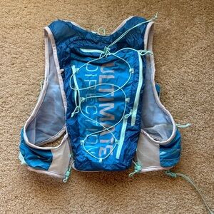 Ultimate direction women’s ultra 10.3L trail vest size m/l